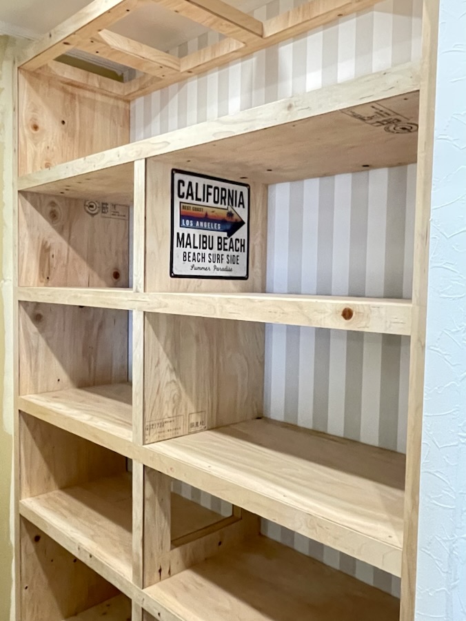 木製オープンシェルフのDIY