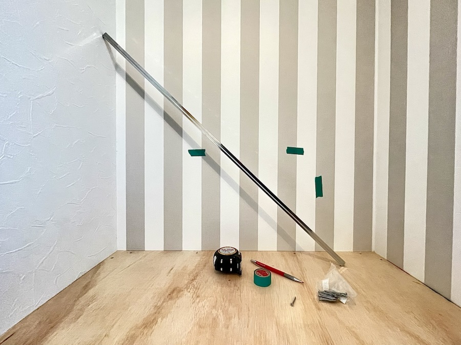 棚柱の位置出し