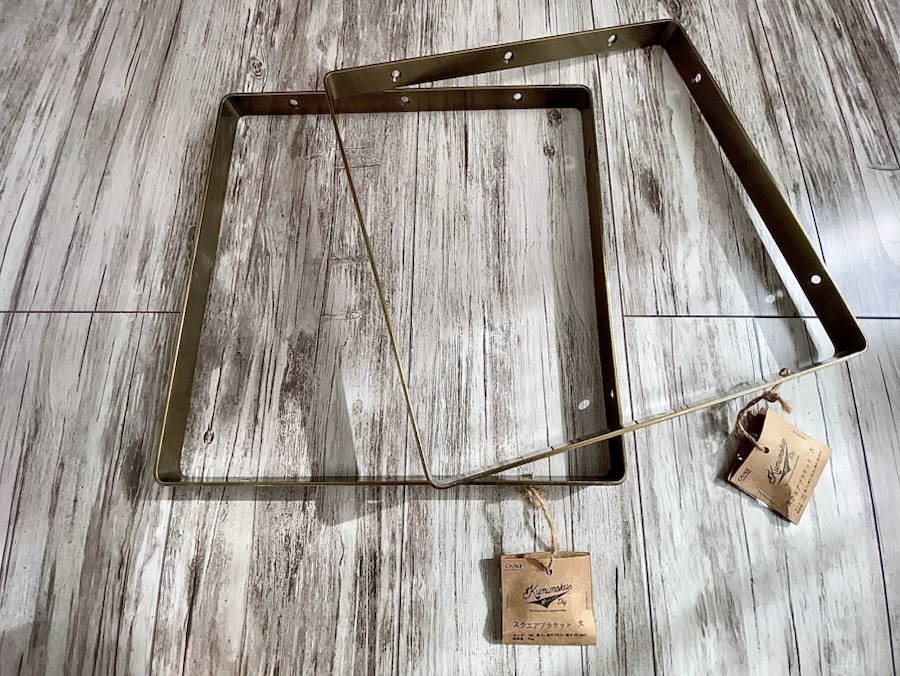 カインズホームのスクエアブラケット(大)